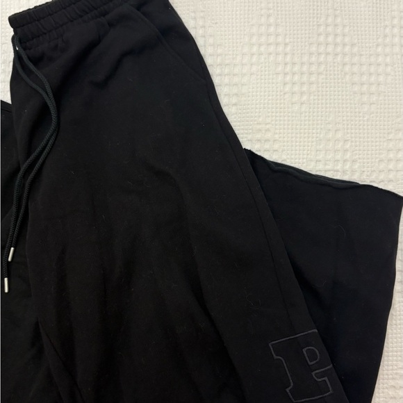 PINK Victoria's Secret Black Sweat Suit - Picture 6 of 8